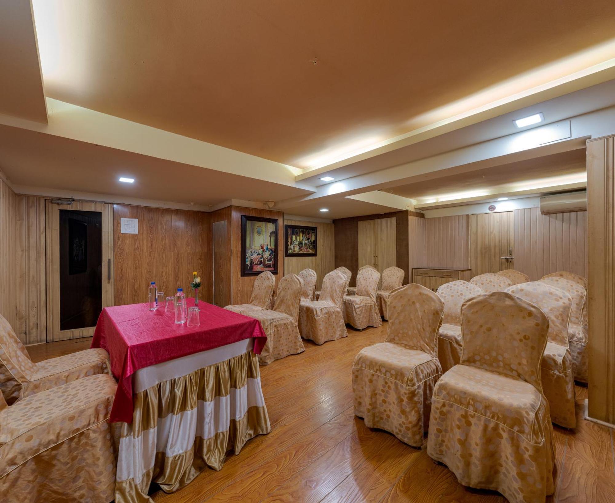 Hotel Surya Executive 3 Star Hotel Solapur Εξωτερικό φωτογραφία