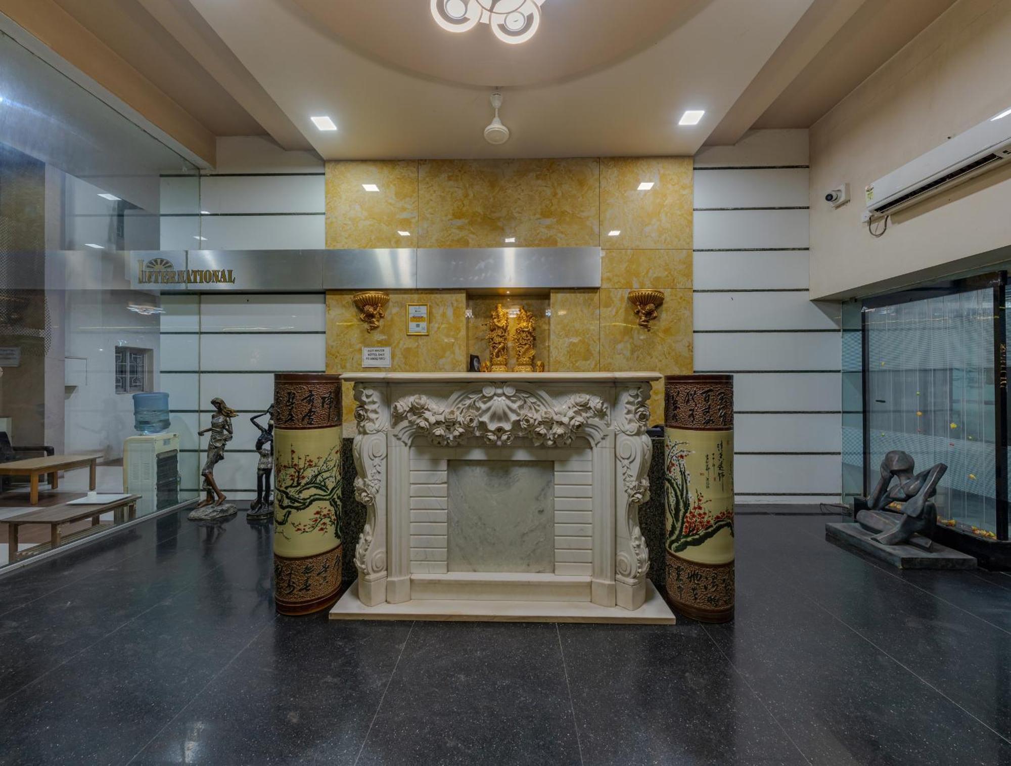 Hotel Surya Executive 3 Star Hotel Solapur Εξωτερικό φωτογραφία
