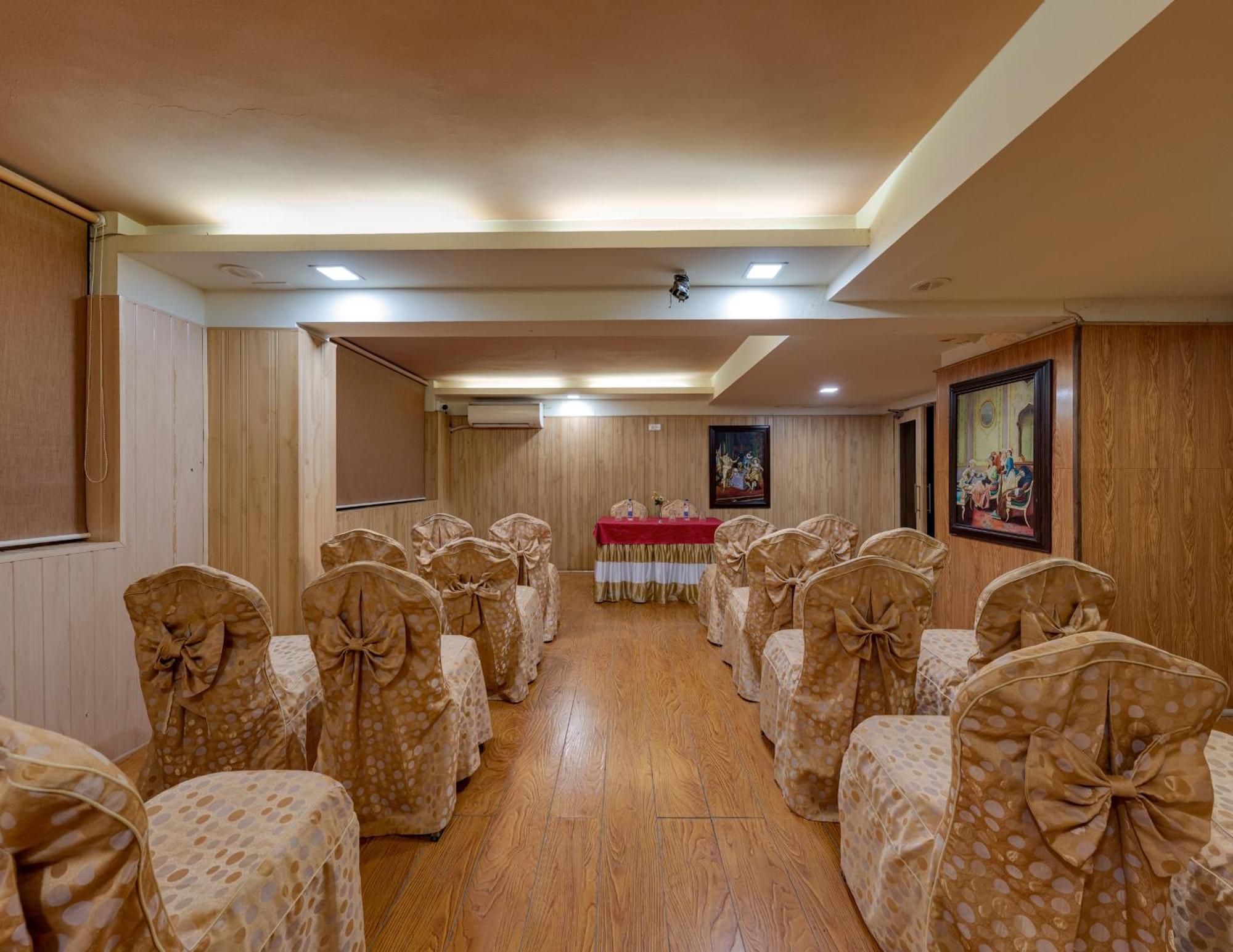 Hotel Surya Executive 3 Star Hotel Solapur Εξωτερικό φωτογραφία